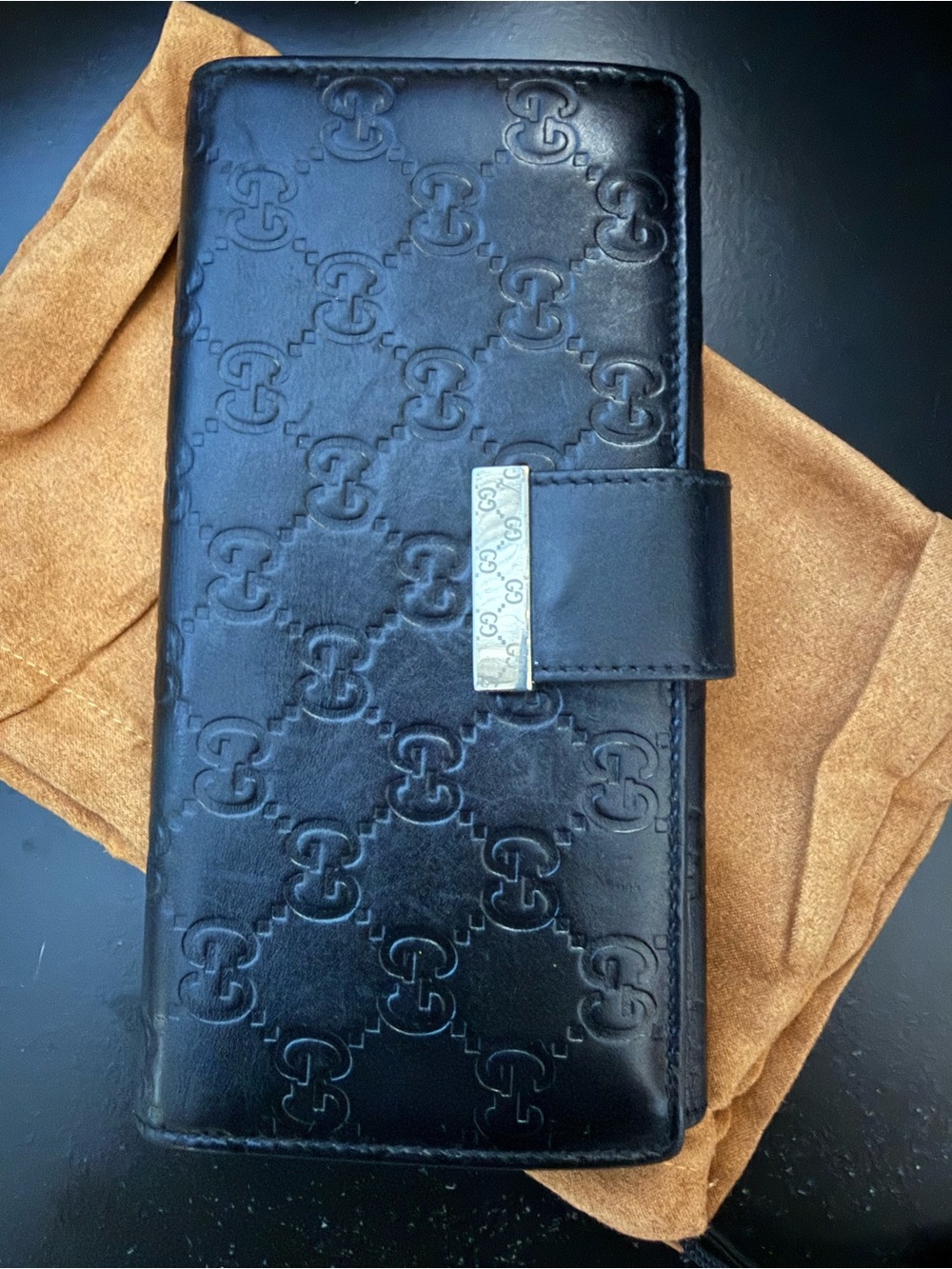 Gucci Black GG Guccissima Leather Long Wallet Flap Strap - Picture 2 of 16